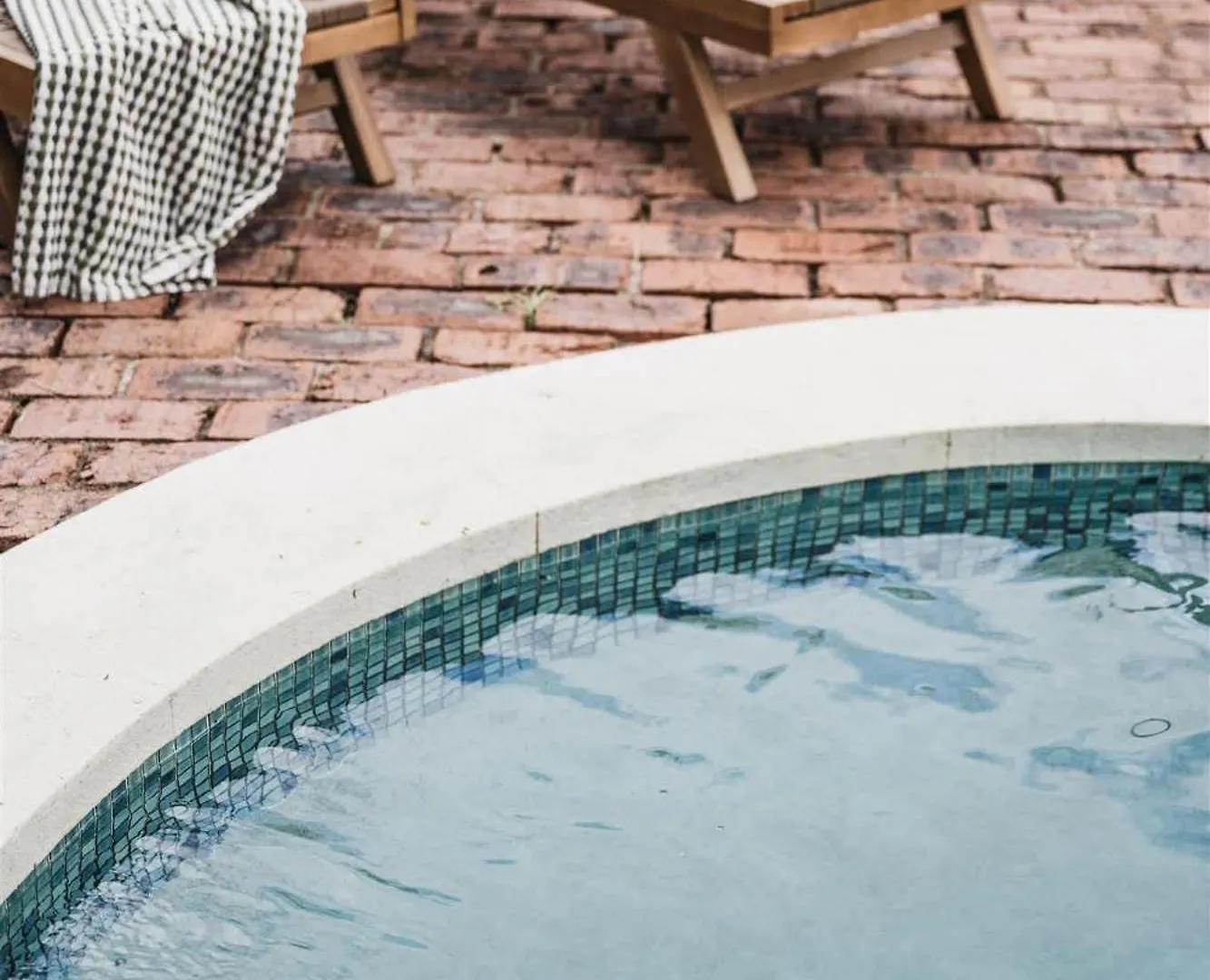 Montville Estate - Luxury Hinterland Home & Pool
