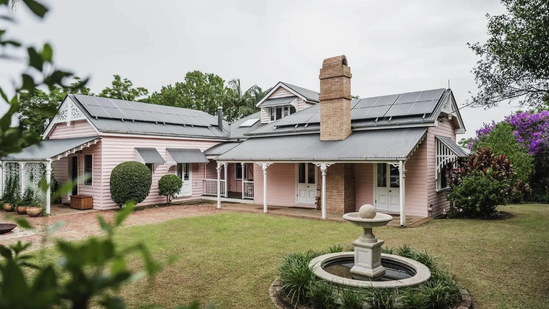 Montville Estate - Luxury Hinterland Home & Pool Australia